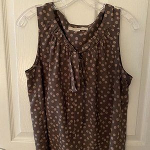 Sleeveless tie blouse